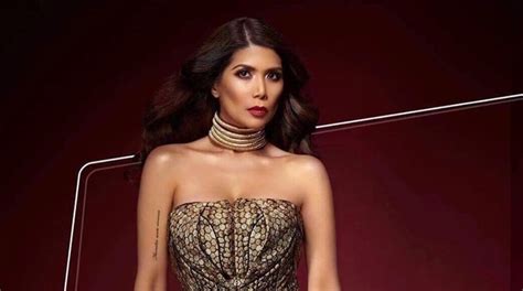 geneva cruz nude|Geneva Cruz strips down for racy shoot with US.